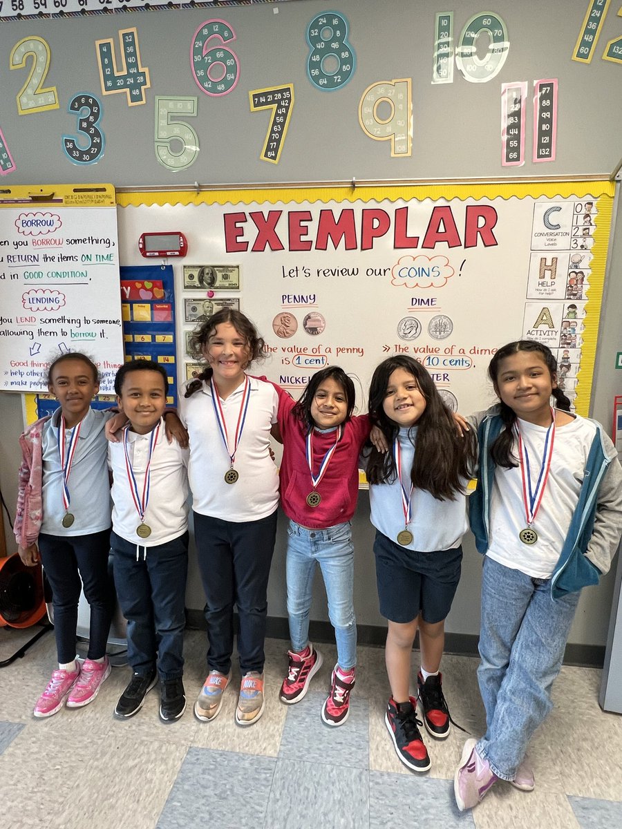 jjchavez1989's tweet photo. Nothing better than celebrating student success 🎉 We have 6 National Math Star nominees in our class! 👏✨ @CunninghamHisd https://t.co/h5L9zRCXTA
