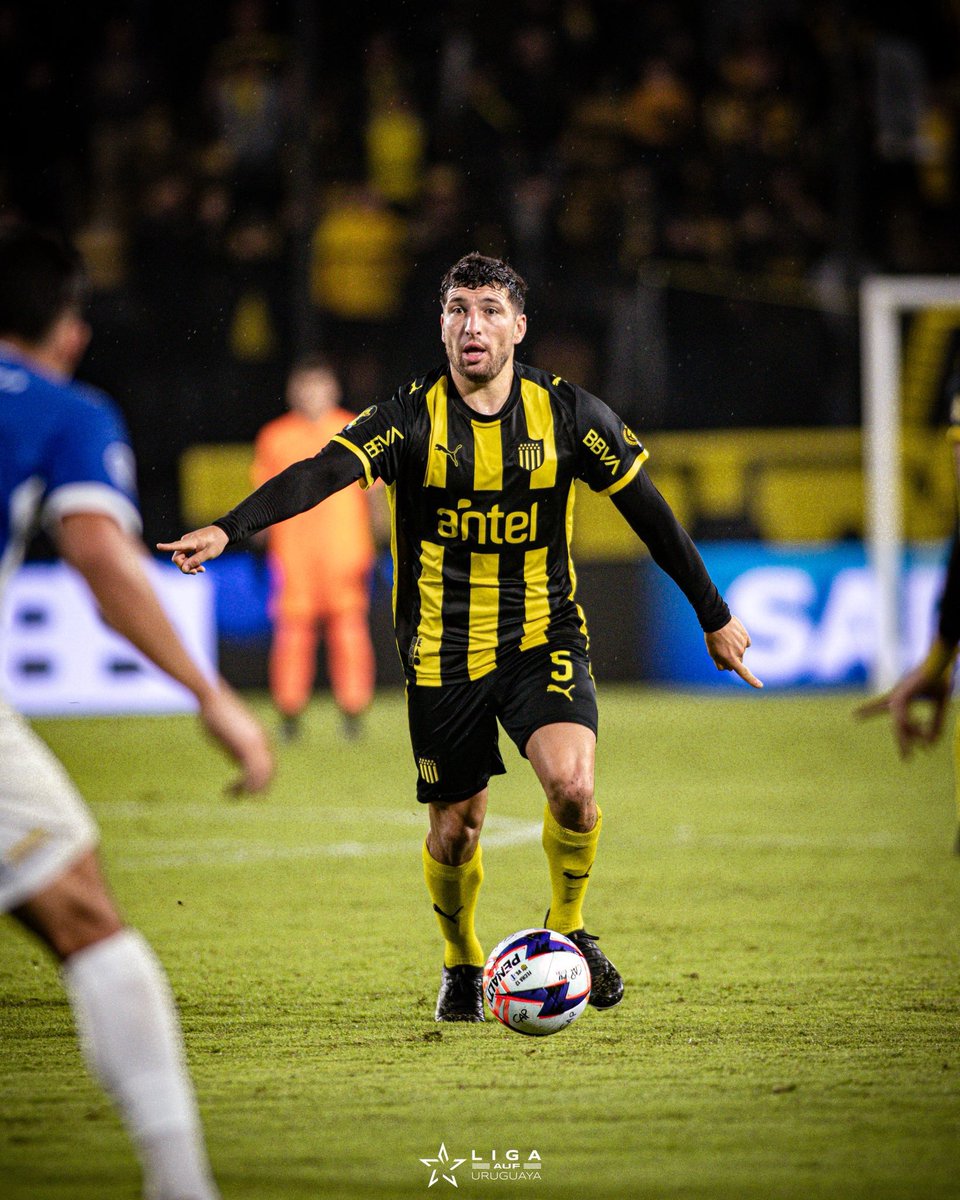 _MundoCarbonero's tweet image. ❌⬛🟨📃 #Peñarol jugó muy mal y no aprovecho en quedar a dos puntos debajo de #Racing  y empató un partido con un  sabor amargó.!!