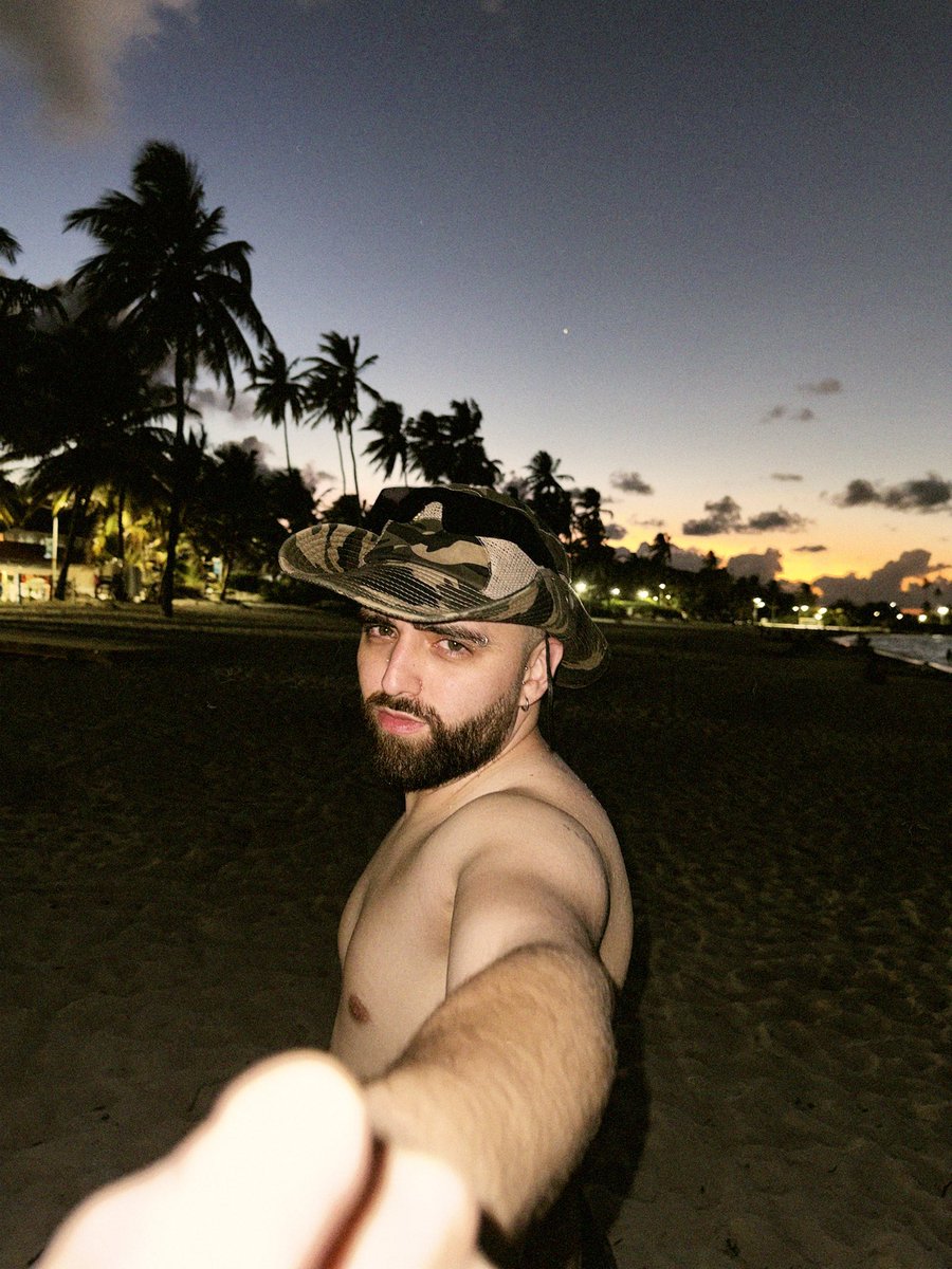 pipeeej's tweet photo. Like y vaya a ver las otras a Ig: @pipejmal🫢 https://t.co/ODajTiFanD