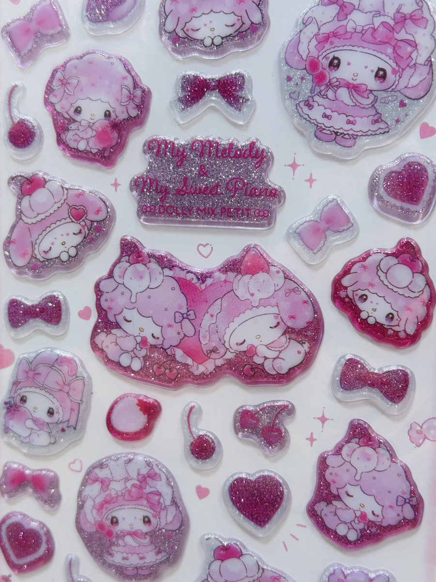 マイメロディ&amp;マイスウィートピアノのキャンディグリッターシールが入荷しました✨ キラキラかわいいデザインで、手帳デコやお手紙、小物のアレンジにもぴったりです🎀 数量限定ですので、気になる方はぜひお早めに♪

#マイメロディ #マイスウィートピアノ #サンリオ #シール #文具好き