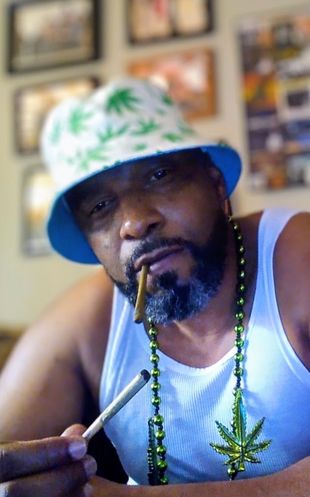 maalthepimp's tweet image. A lil #flashback moment from 4/20,,, during my "Chronic" days