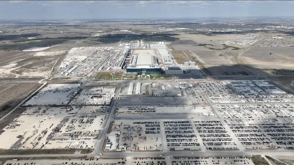 $TSLA
Samsung revealed as tenant behind mysterious, large lease in Taylor.

The South Korean electronics giant intends to use the space for warehousing.
