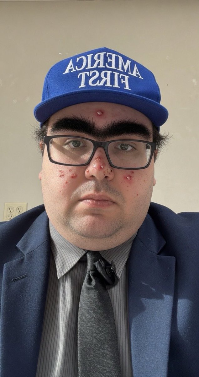 Clavniggular tweet media