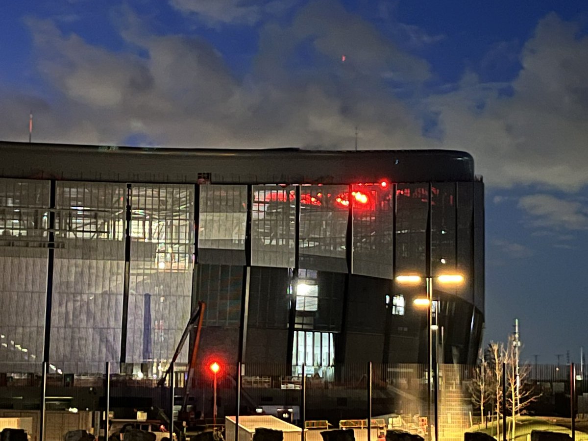 Bills_Stadium's tweet image. They appear to be testing out the interior illumination at the new @BuffaloBills stadium 👀💡

#GoBills | #BillsMafia