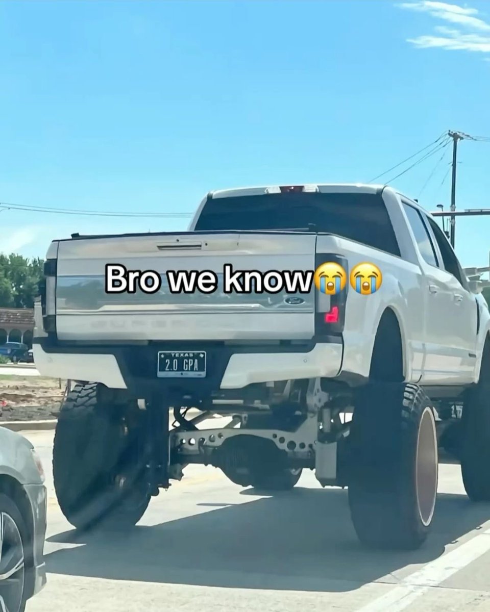 star 💫 tweet media