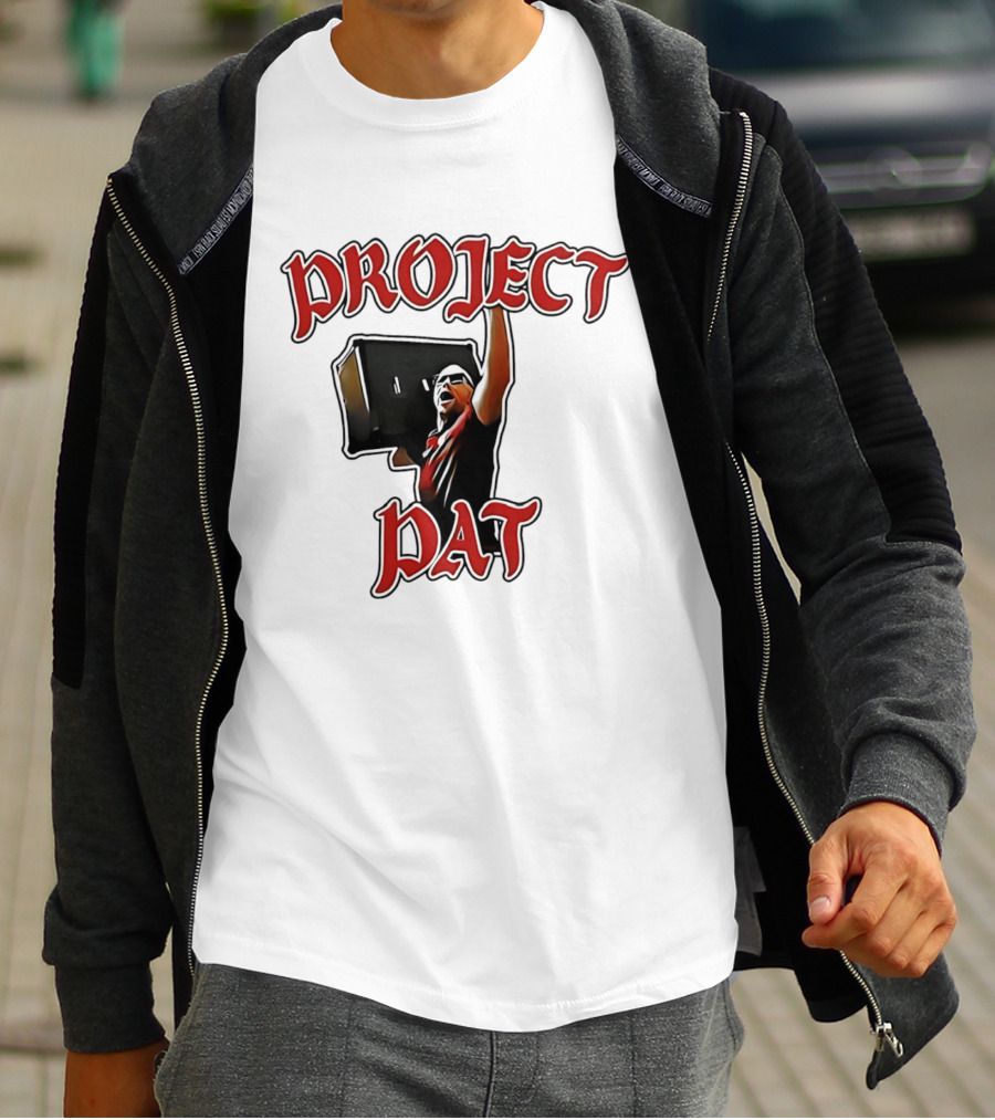 haneenshirtcom's tweet image. I’m curious what you think: this Project Pat Speaker Raised Iconic Pose T-Shirt feels like a blast from the past! It totally takes me back to those classic moments. What’s your favorite Project Pat memory? haneenshirt.com/product/t-shir…

#ProjectPat #HipHop #TshirtStyle