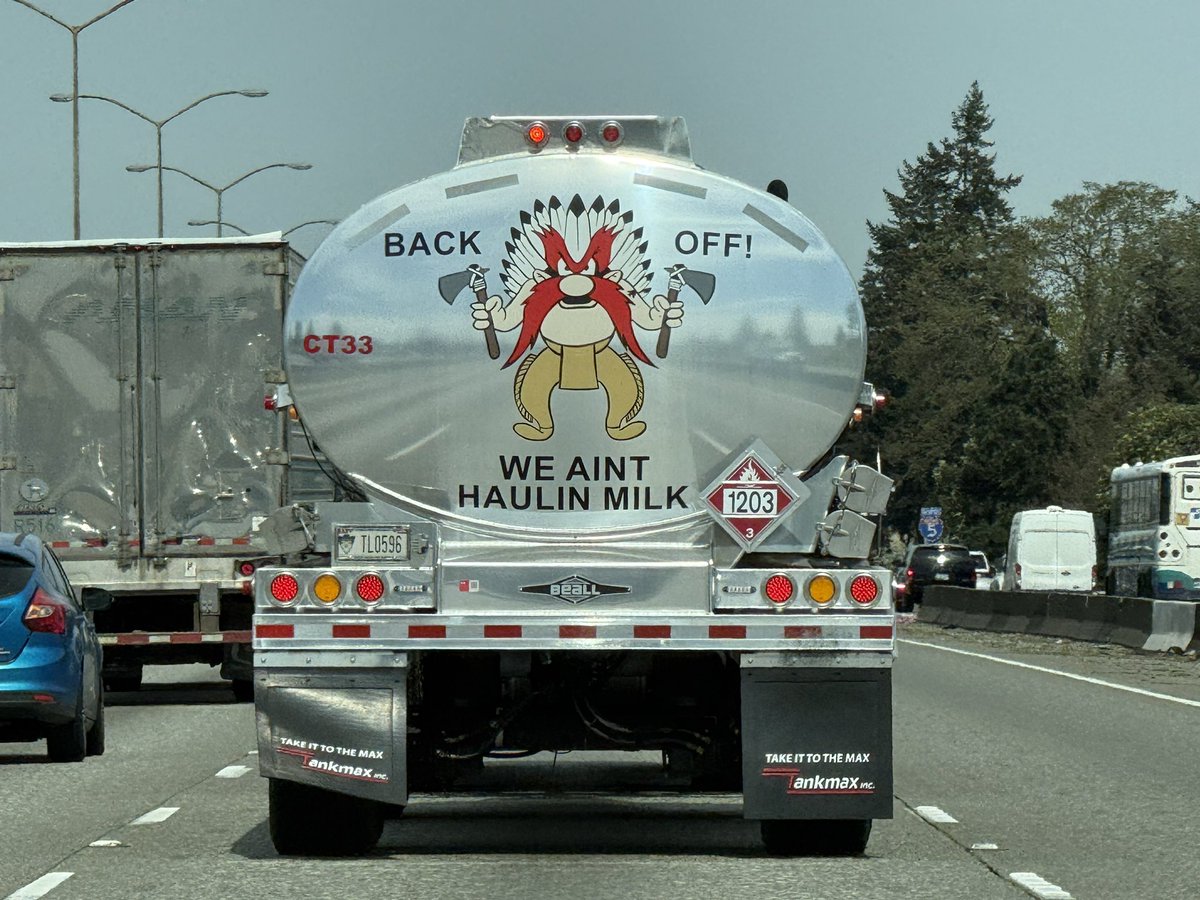 ITS REAL!!!!! I SAW IT AGAIN!!!!! THE CUM TRUCK!!!!