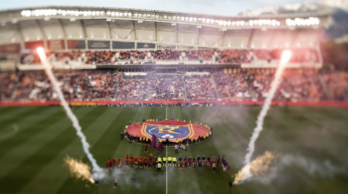 cam_pellegrino's tweet image. MLS Attendance 4/17-19:

1 #Rapids96 75,824
2 #ATLUTD 36,895
3 #Sounders 30,596
4 #FCCincy 25,513
5 #LAFC 22,114
6 #VWFC 21,777
7 #NYCFC 20,997
8 #RSL 20,852
9 #MNUFC 19,617
10 #OrlandoCity 19,243
11 #TFCLive 16,550
12 #NERevs 16,257
13 #CFMTL 12,568
14 #DTID 11,004

#DOOP NR