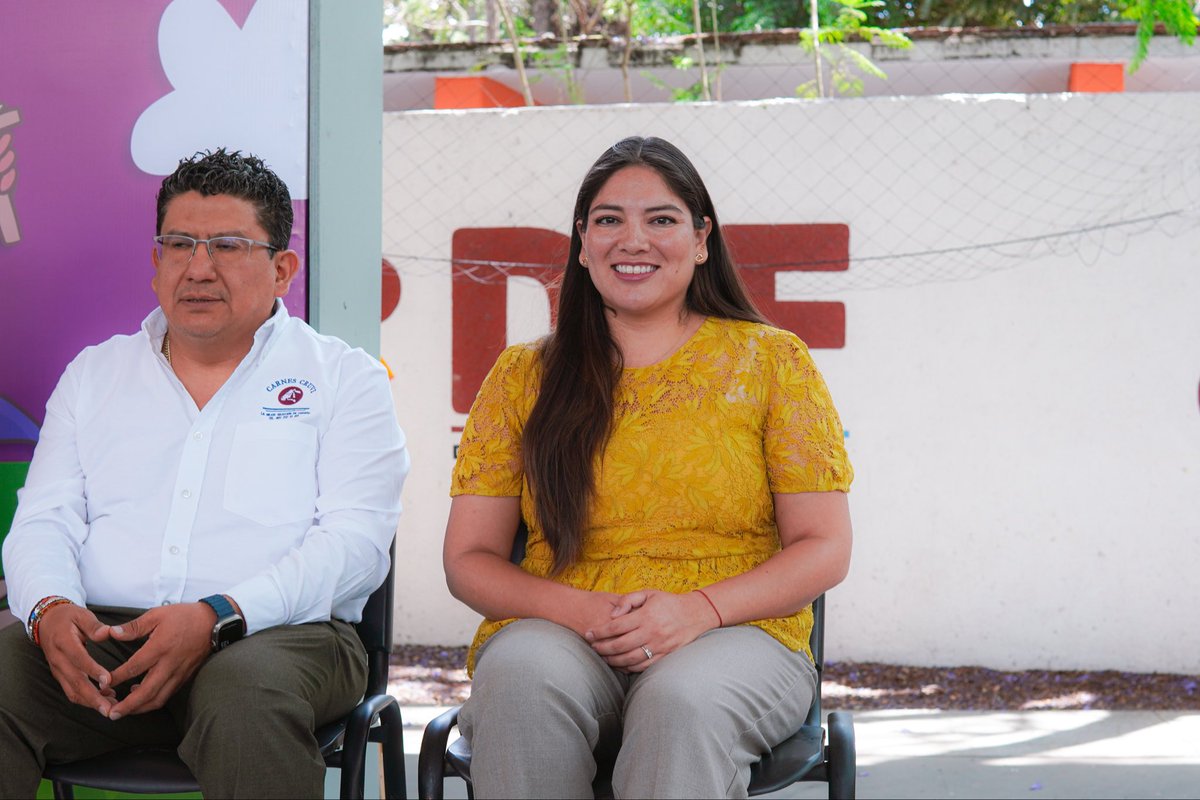 cociteioficial's tweet photo. El @cociteioficial , encabezado por nuestra titular, la Mtra. Xhunaxhi Fernanda Mau Gómez, se une a la colecta Bidao Tsia, iniciativa promovida por el @DIF_Oaxaca y liderada por su Presidenta Honoraria, @Irma_BolanosOax. https://t.co/T9YajL8Vhg