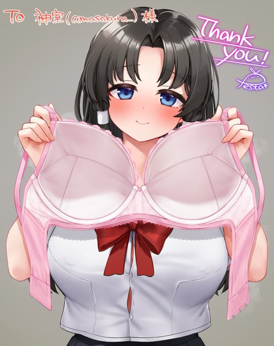 というわけでしてふぇすた(@ festa11307070 )先生にうちの子の八重櫻楓の母乳染み染みブラ見せシチュを描いていただきましたぞぉぉぉぉいやっほぉぉぉぉぉい!! ボタンぱつぱつになる楓のおっぱい!厚い制服生地貫通して溢れる母乳! 差分も色々可能性無限大!!