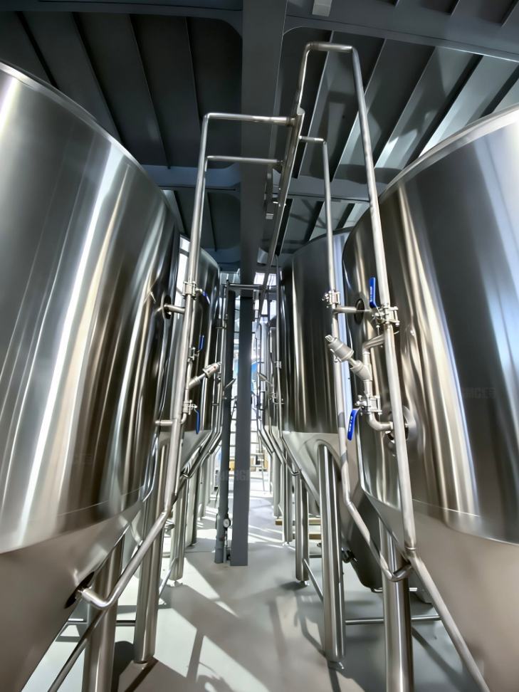NoraLi_HGMC's tweet image. Exciting progress in Slovakia! 📷
Our 2000L brewery project is nearing completion and ready for installation.
#HG #HGMC #CraftBrewery #BrewingEquipment #Microbrewery #BrewerySolutions #BeerLovers #BrewerySetup #Beer #CraftBeerEquipment #VisitFactory #Manufacturer #StainlessSteel