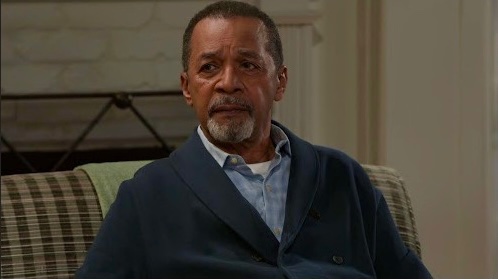 niki_smith1's tweet image. TODAY on Beyond The Gates              

➡️ Tuesday, 4/21

🔹Nicole seeks out Joey for a tense exchange.

🔹Martin confides in Vernon, worried his past will ruin his political future.

🔹Tomas gets new intel about Lynette.

🔹Hayley covers her tracks.

#BeyondTheGates #BTG