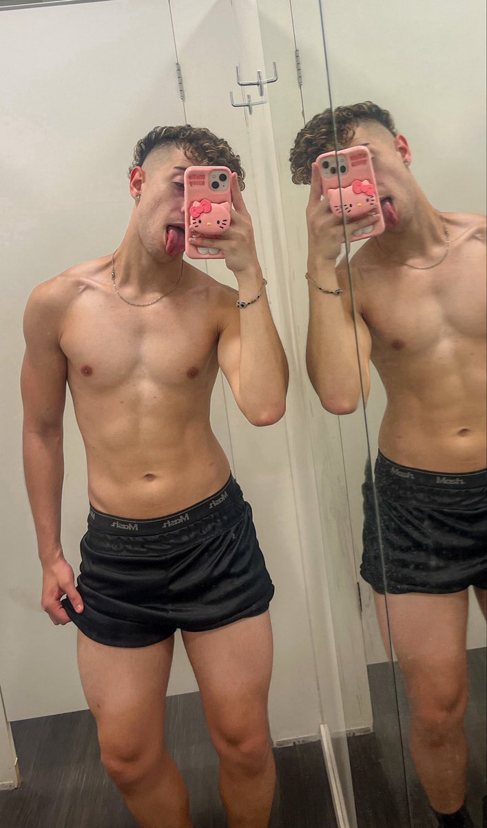 twink cacheado tweet media