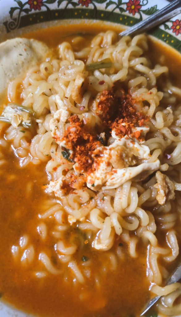 Ramyeon meokgo gallae?