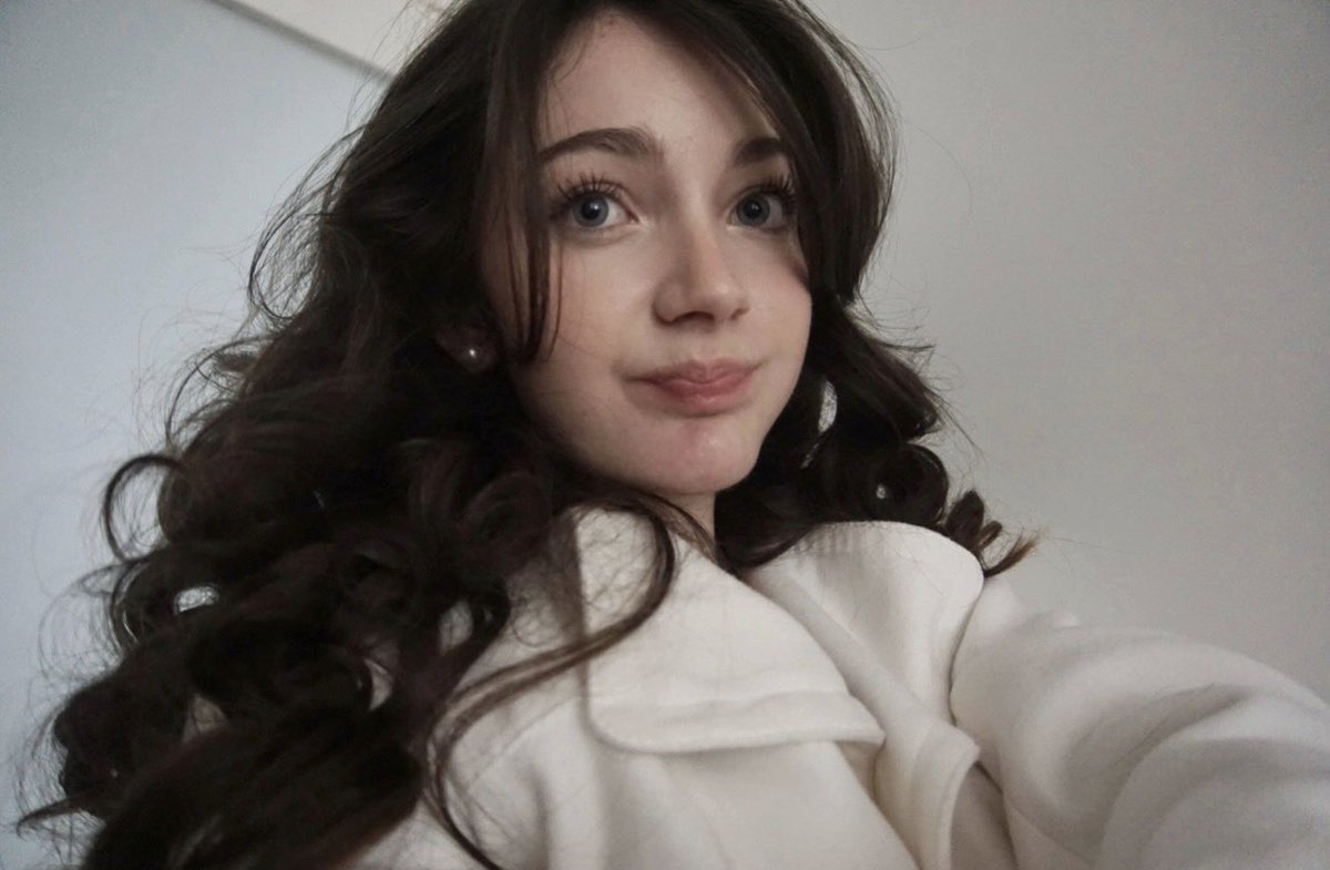 amelia ♡ tweet media