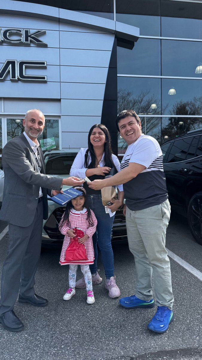 M_K_Real_Estate's tweet image. 🚀 #MotivationMonday — Family 1st! ❤️

🔥 First deal DONE… and this one hits different.

💪🏼 There’s nothing better than seeing a family drive off happy… 🙌🏼

🫶🏼 Yesterday, I had the opportunity to help this amazing family take delivery of their brand new 2026 Chevrolet Trax