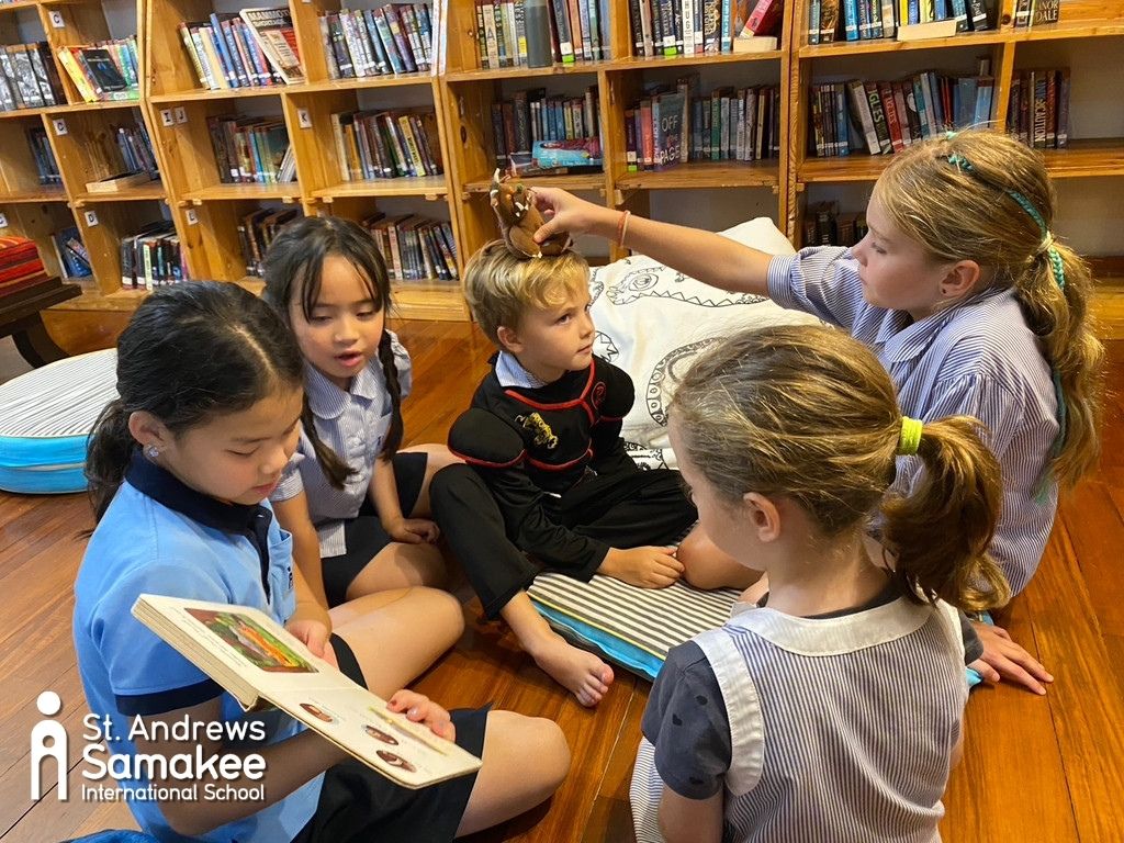 sassamakee's tweet image. 📚✨ Book Week buddy reading brought older and younger students together; Y5 reading with Y1, building confidence, fluency, and a love of stories. A meaningful shared experience! 🌟📖

#StAndrewsSamakee #BookWeek #LoveOfReading #StudentBuddies