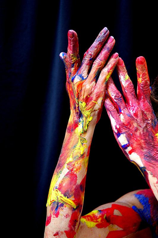 AveryC_x89's tweet image. Hands messy🎨
#DIY #ArtLover #Create