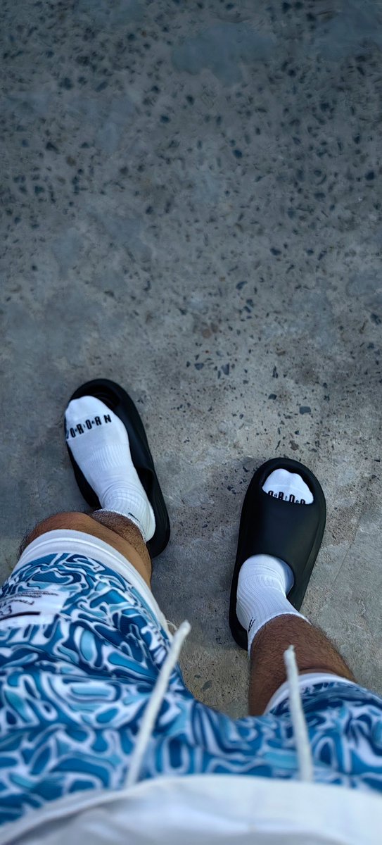 涩情少夫（郑州上学版） tweet media