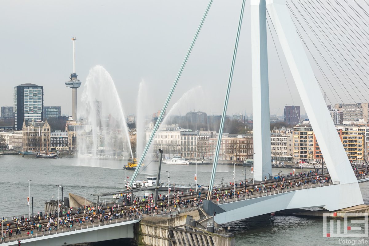 010byday's tweet image. De #Erasmusbrug in #Rotterdam door @marcvanderstelt als afdruk op canvas of #print? Verkrijgbaar via shop.ms-fotografie.nl
.
.
.
#picfee #werkaandemuur #sfeeraandemuur #artheroes #benrobenelux #fujifilm #fujifilmnederland
