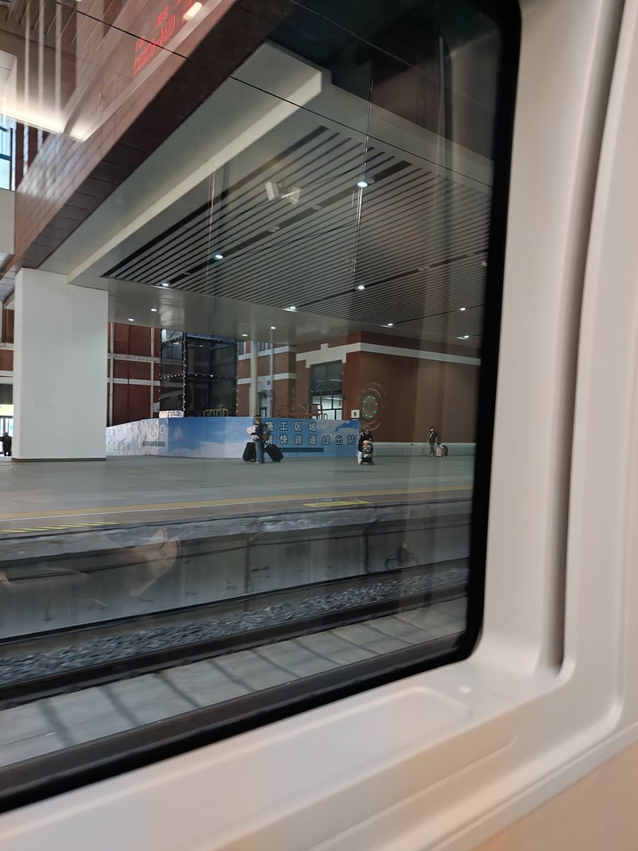 はるつばめ tweet media