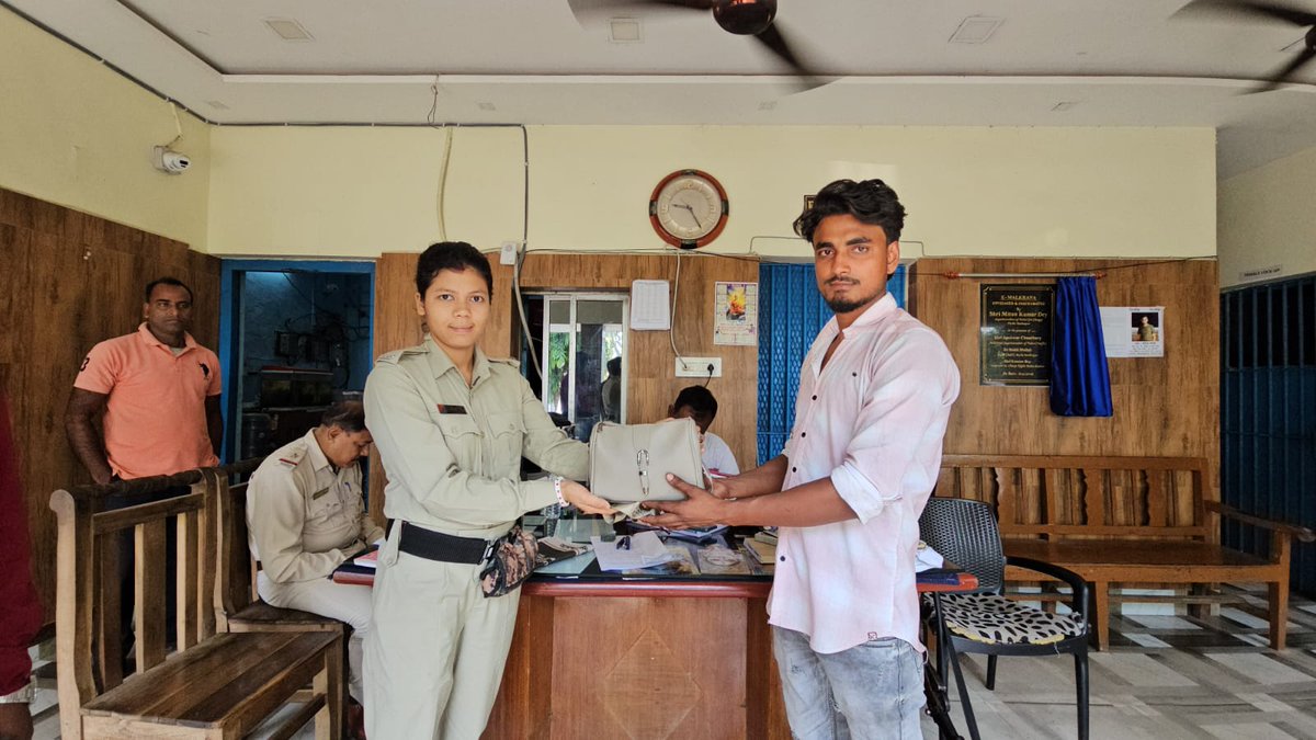 West Bengal Police tweet media