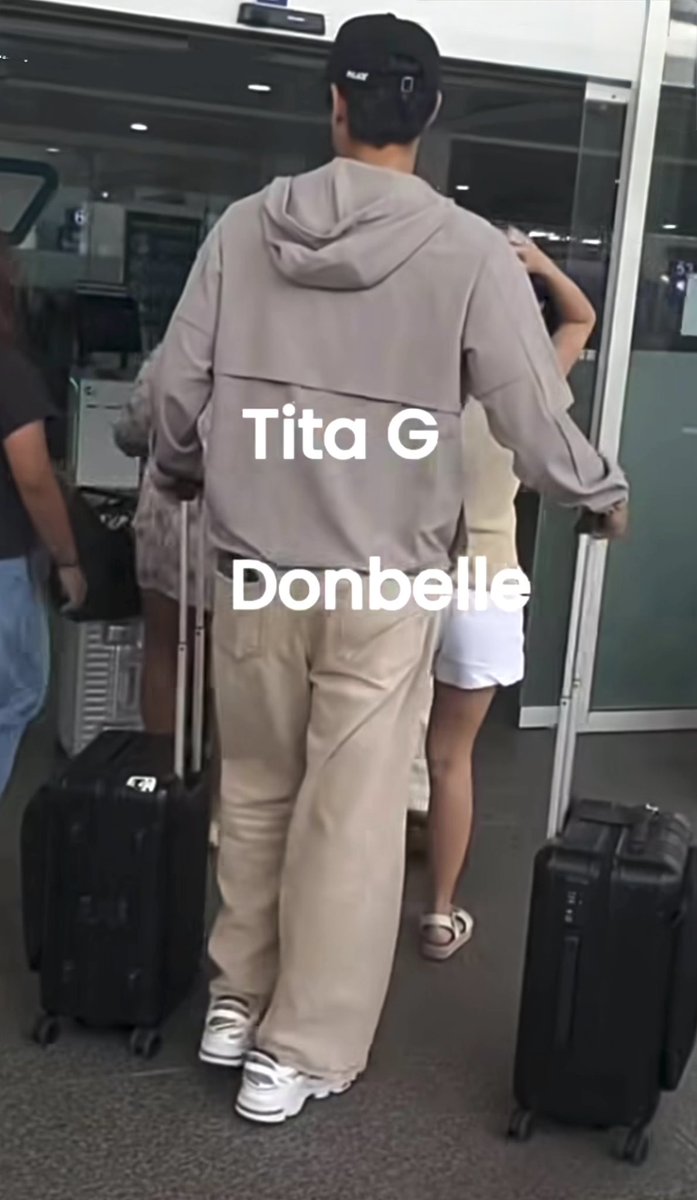 Donny and Belle in their color-matched outfits and matchy Rimowa carry-ons.
Cute cute ng matchy couple. 

#DonBelle