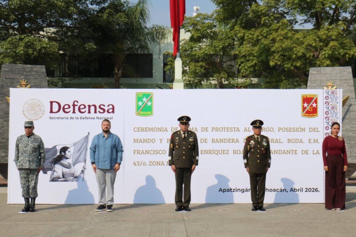 Cambio de mando en la 43ª Zona Militar con sede en Apatzingán. michoacanenlinea.mx/cambio-de-mand…