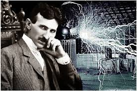7 de janeiro de 1943.
Um homem morre sozinho no quarto 3327 de um hotel em Nova York.
Em 48 horas, o FBI apreende tudo. Todos os documentos. Todas as plantas.
Todos os cadernos. Todas as patentes.
Seu nome era Nikola Tesla.
O homem que inventou o futuro. Energia sem fio.