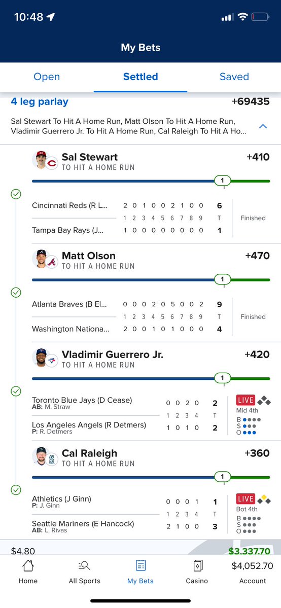 Deeter Dangles tweet media