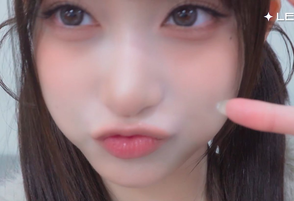 とみー tweet media