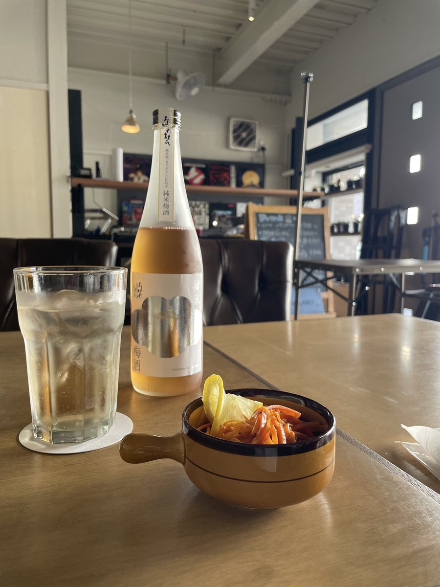 こんにちは
高幡不動たるすけです
歓迎会、貸切宴会ご予約承ります

1人でやっていると
息抜きが大事な事すら忘れてしまうな
良い感覚はとてもパワフルで
色んな気づきをくれる
やらない事を決めて
やりたい事に時間を戻したい

本日貸切営業
ご予約ありがとうございます
#居酒屋 #日本酒 #焼酎 #呼吸