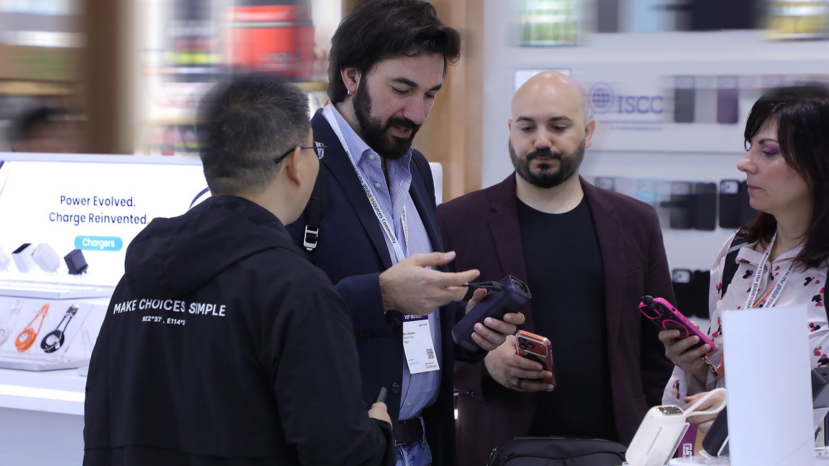 JOYROOMofficial's tweet image. Innovation met emotion at #JOYROOM.

New products. Real connections. Nonstop energy from day one to the final moment.

This wasn't just a booth — it was an experience.

See you next time.

#exhibitions #HongKong #eletronic #powerbank