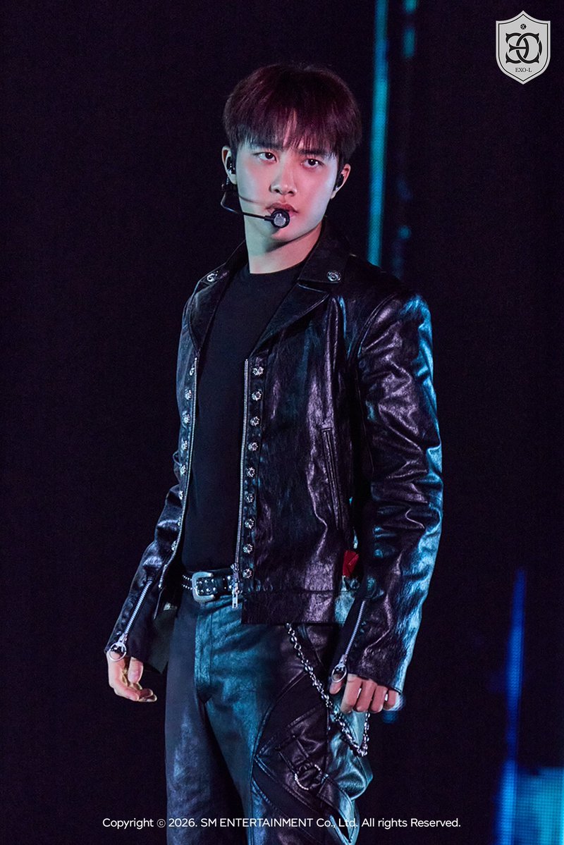 'KNOCK KNOCK!' tweet media