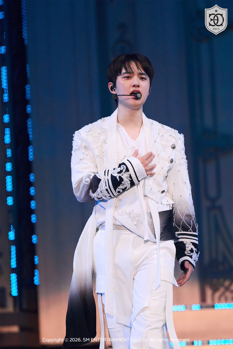 'KNOCK KNOCK!' tweet media