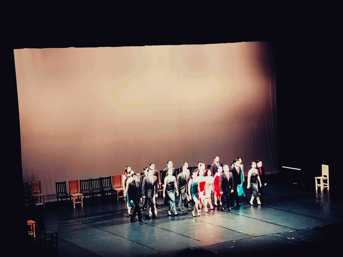 cmarx8474's tweet image. #Danza Incia en el Teatro del Estado, el 18° Encuentro Nacional de Danza Contemporánea Contemporánea #ENEDAC2026 con la obra "Kontakthof" de Pina Baush, figura clave de la #DanzaContemporánea del siglo XXI; pieza interpretada por estudiantes de la Universidad Veracruzana #UV