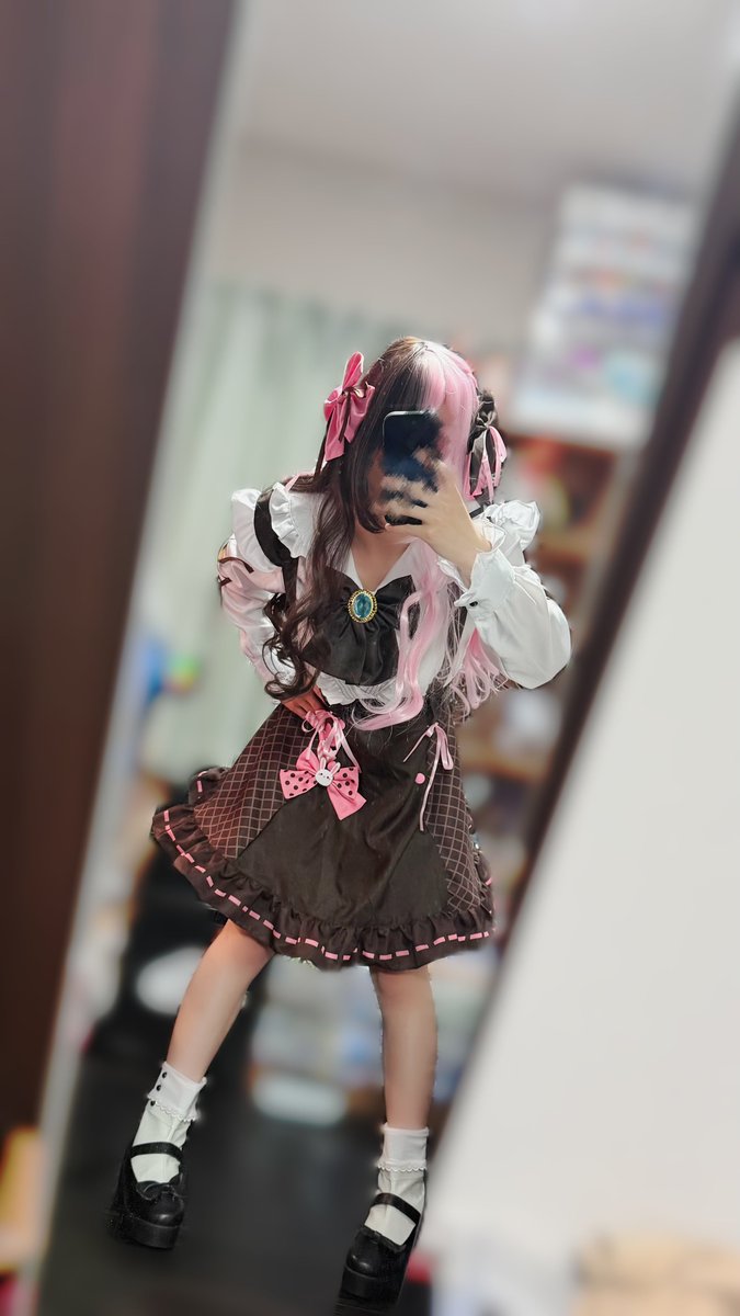 ひ〜な tweet media