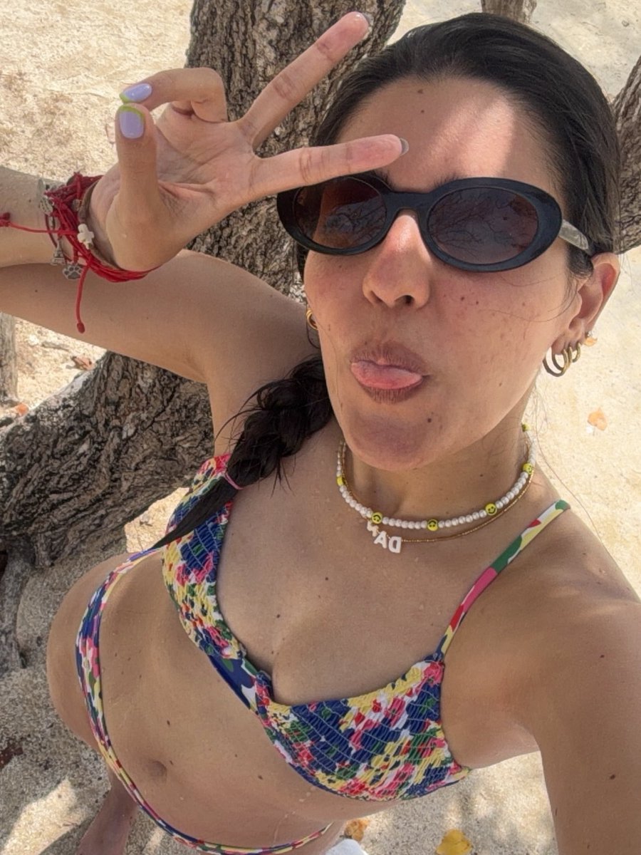 danitroyaf's tweet photo. si así empezaron las vacaciones espero que no se acaben nunca https://t.co/0NpRp3P9g6
