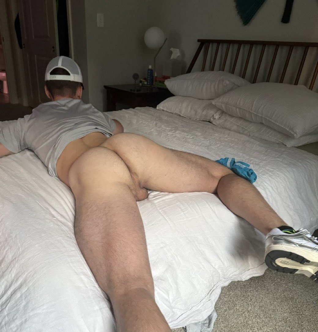 SticksnStonesJocksnThongs tweet media