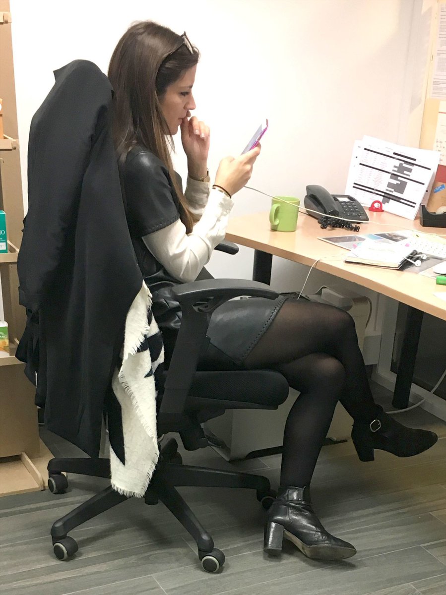 Amateur Pantyhose tweet media