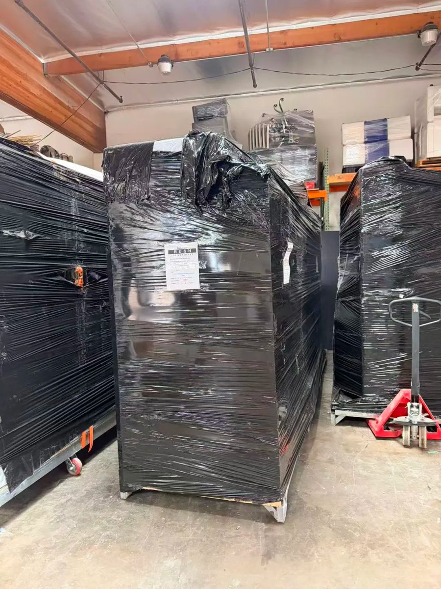 JOINEXPO2025's tweet photo. 📦 work fragments

One step closer to IEEE PES T&amp;D!
Materials are packed and at the warehouse—next stop, the show floor🥱 https://t.co/mvNHSDjQhO