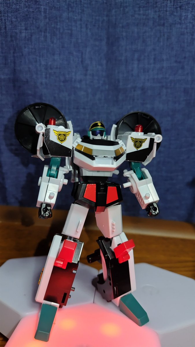 rn6fr4's tweet image. 白バイロボが話題なので
積みプラになってたガンマックスを組んだ

バイク座の聖衣すげえ
これで強度がしっかりあれば
ガシガシ変形合体を楽しめるのに、肘とか膝のピンの破損がこわい

#SMP