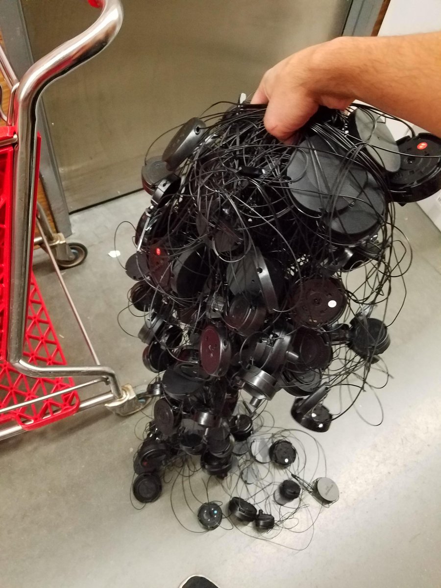 QBcubed's tweet photo. It's like I've gone from a full tangled monstrosity of issues to a much smaller mess of intricately intertwined problems.  

It still has a way to go, but I'm not completely unable to function now at the slightest things.  Also, I'm getting sick far less often. https://t.co/0m6HkhcFbx