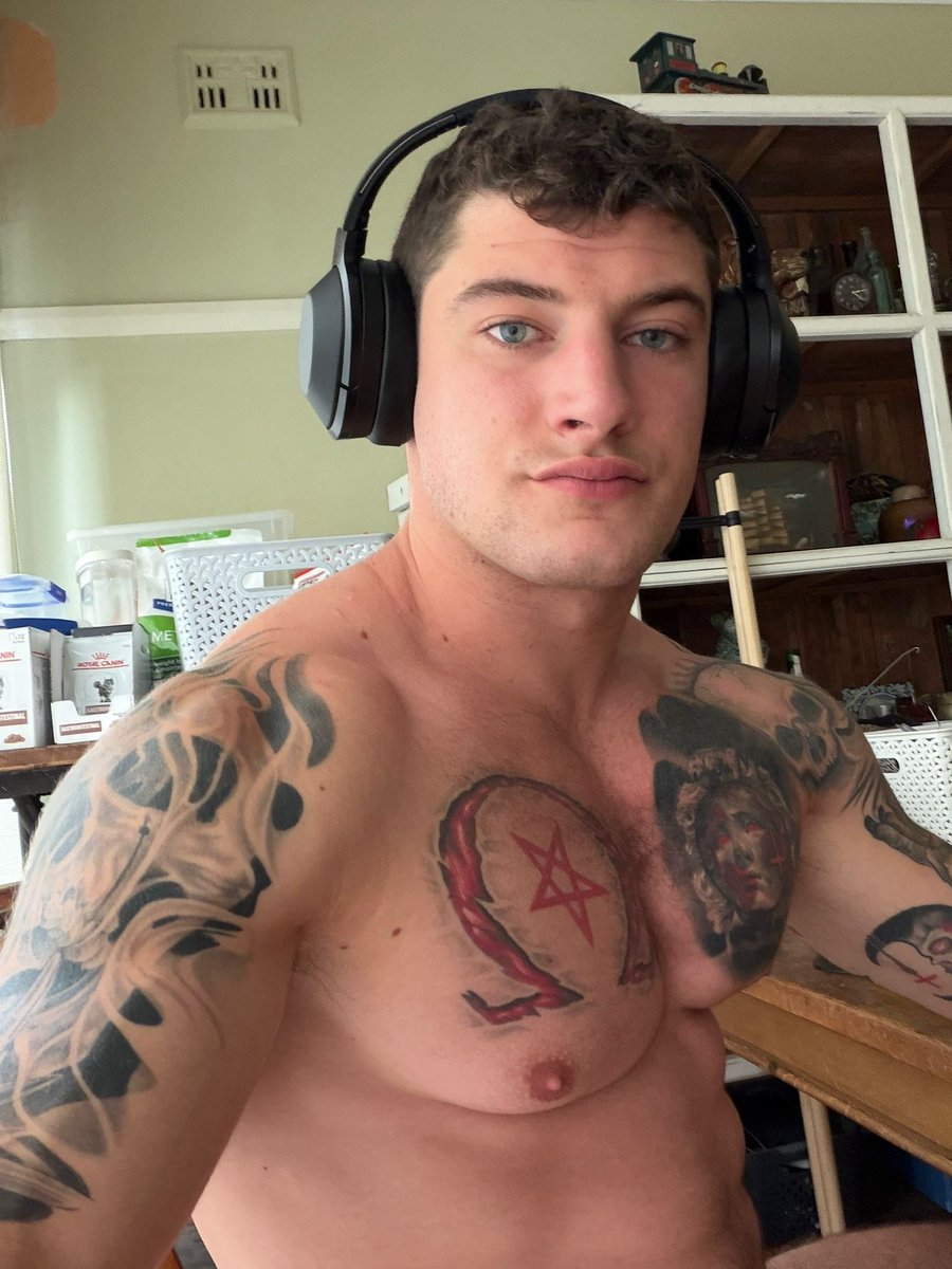 DomAdonnis's tweet photo. @OnlyFans 
https://t.co/QlRJAcOl5L https://t.co/s2ScIEwu1g