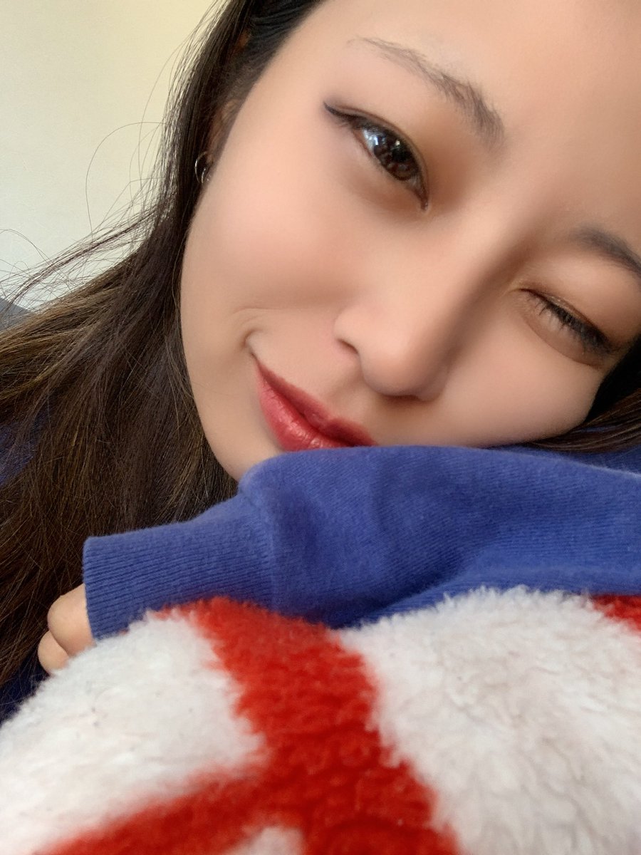 355_Lynn's tweet photo. あー、エグいエグい
モチベ写真上げとくわ。

50キロ切りたいです
がんばりまふ
何も食べないぜ
健康的に痩せるぞーー

自撮り並べるとちょっとキツイな https://t.co/HeCX0fy4KK