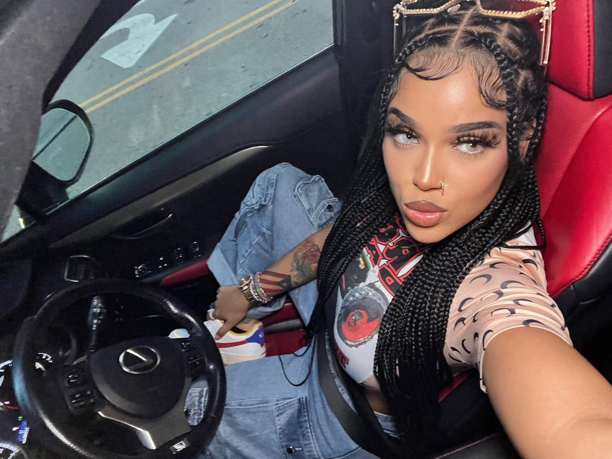 vanessa lynn tweet media