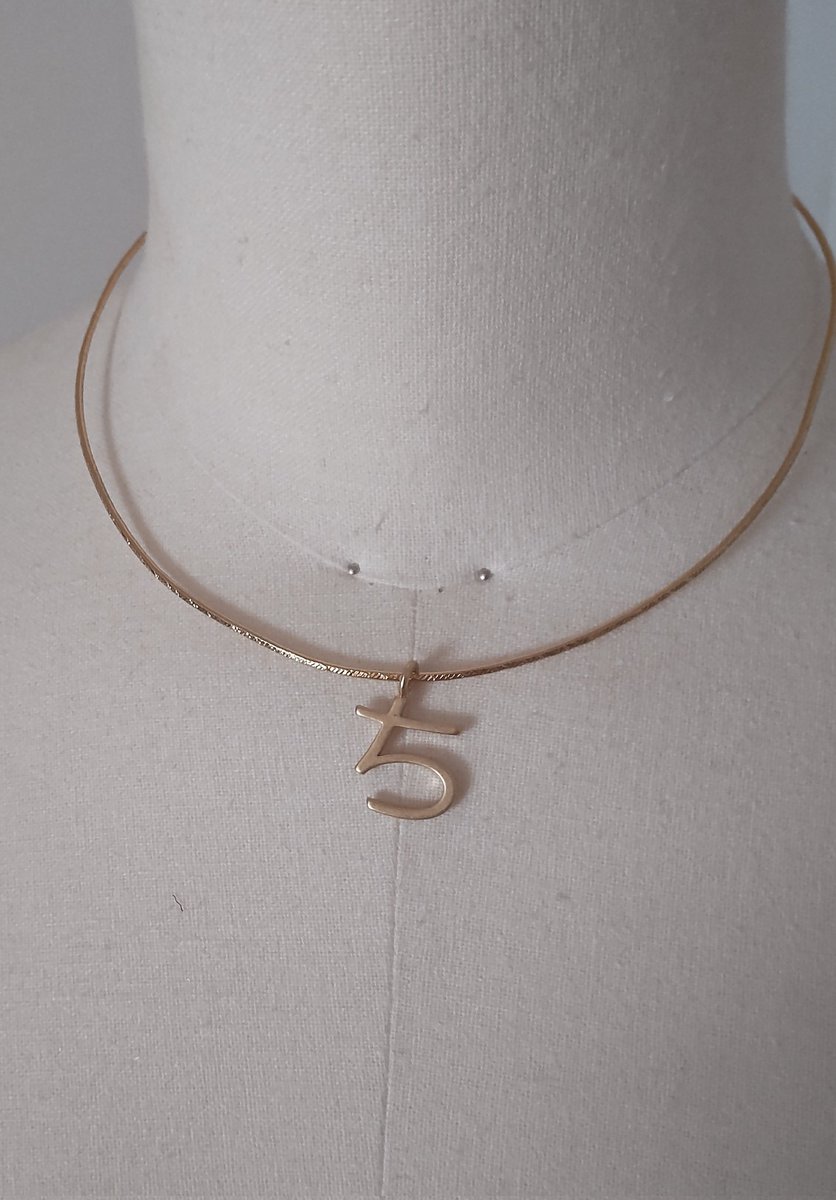 marizaves's tweet image. 待って待って待って待ってすごいかわいい😭✨《ち》パーツを手持ちのチョーカーに付けたらかわいい😭✨ちゃんみんペンです私感😭✨かわいい…
#横浜赤レンガ倉庫 #novice
 #東方神起　#横浜　#REDOCEAN