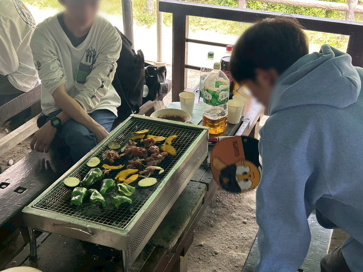 先日のBBQ新歓に来てくれた皆さん、ありがとうございました！
たくさんお話しできて良かったです！🍖✨
次回のBBQ新歓は【5/16】に開催します！🔥
前回参加できなかった人ももちろん大歓迎🙌
ぜひ公式LINEからお申し込みを！