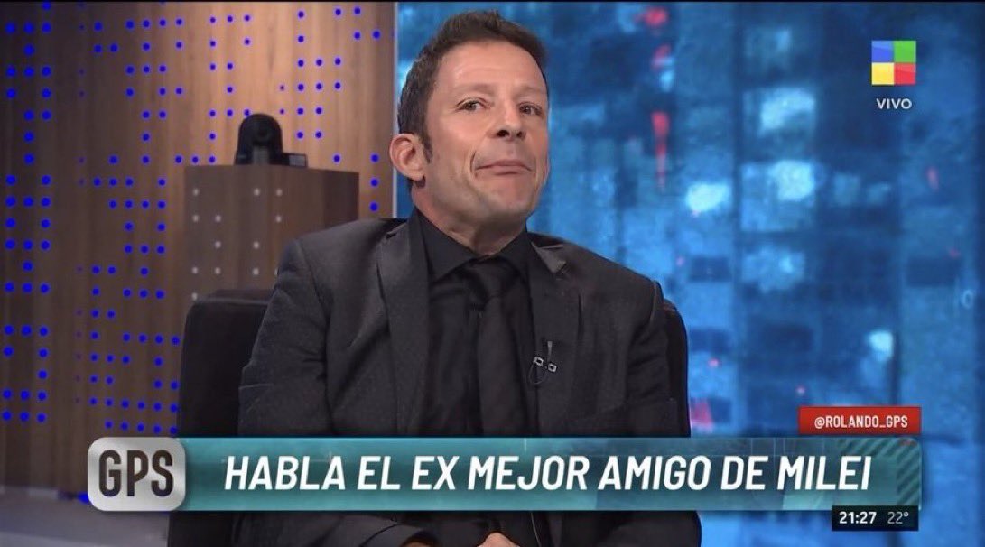 La Pistarini 🛩️ tweet media