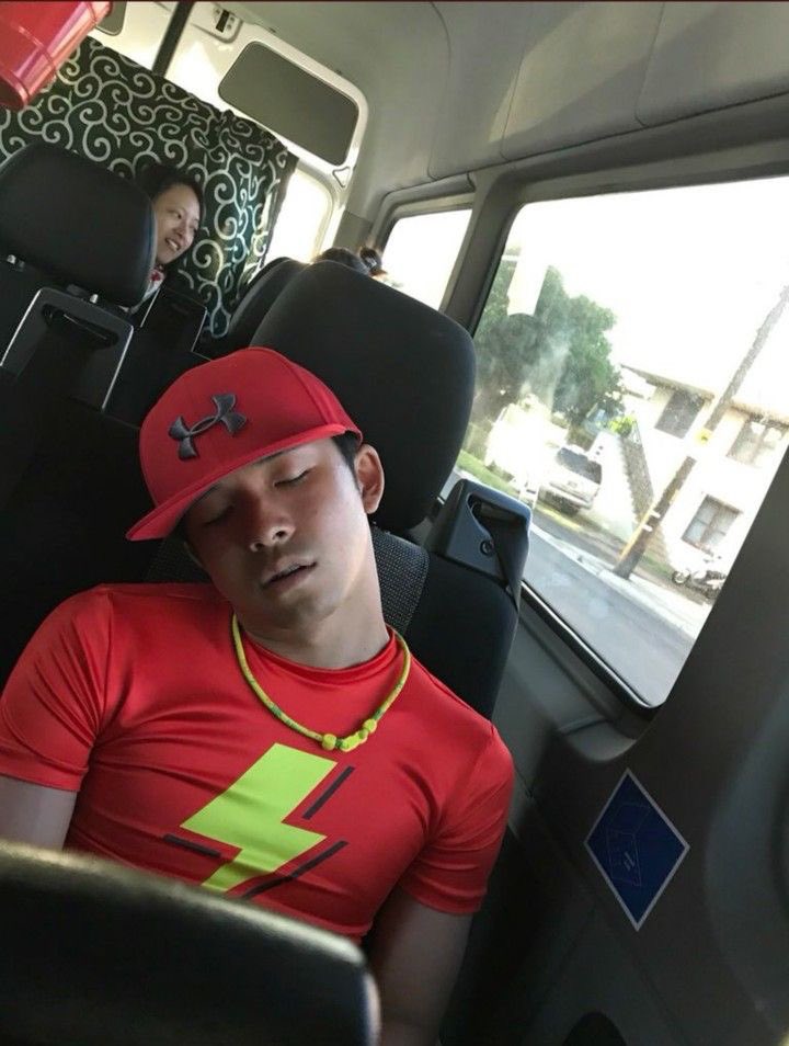 モブヘラ tweet media